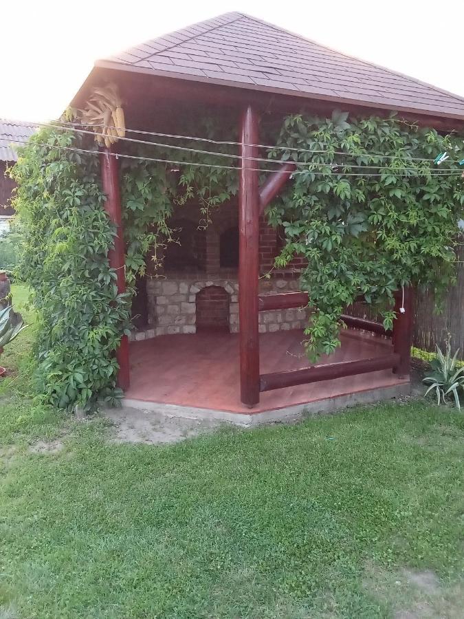 Hotel Timi Kulcsosház Lăzarea Exterior foto